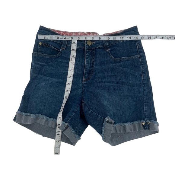 Lee Mid Rise Rough Cuffed Hem Jean Shorts Size 28 Women’s - Picture 4 of 5